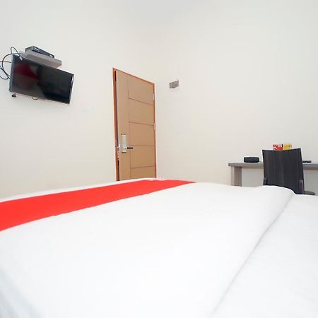 Oyo 251 The Maximus Inn Hotel Palembang Exteriör bild