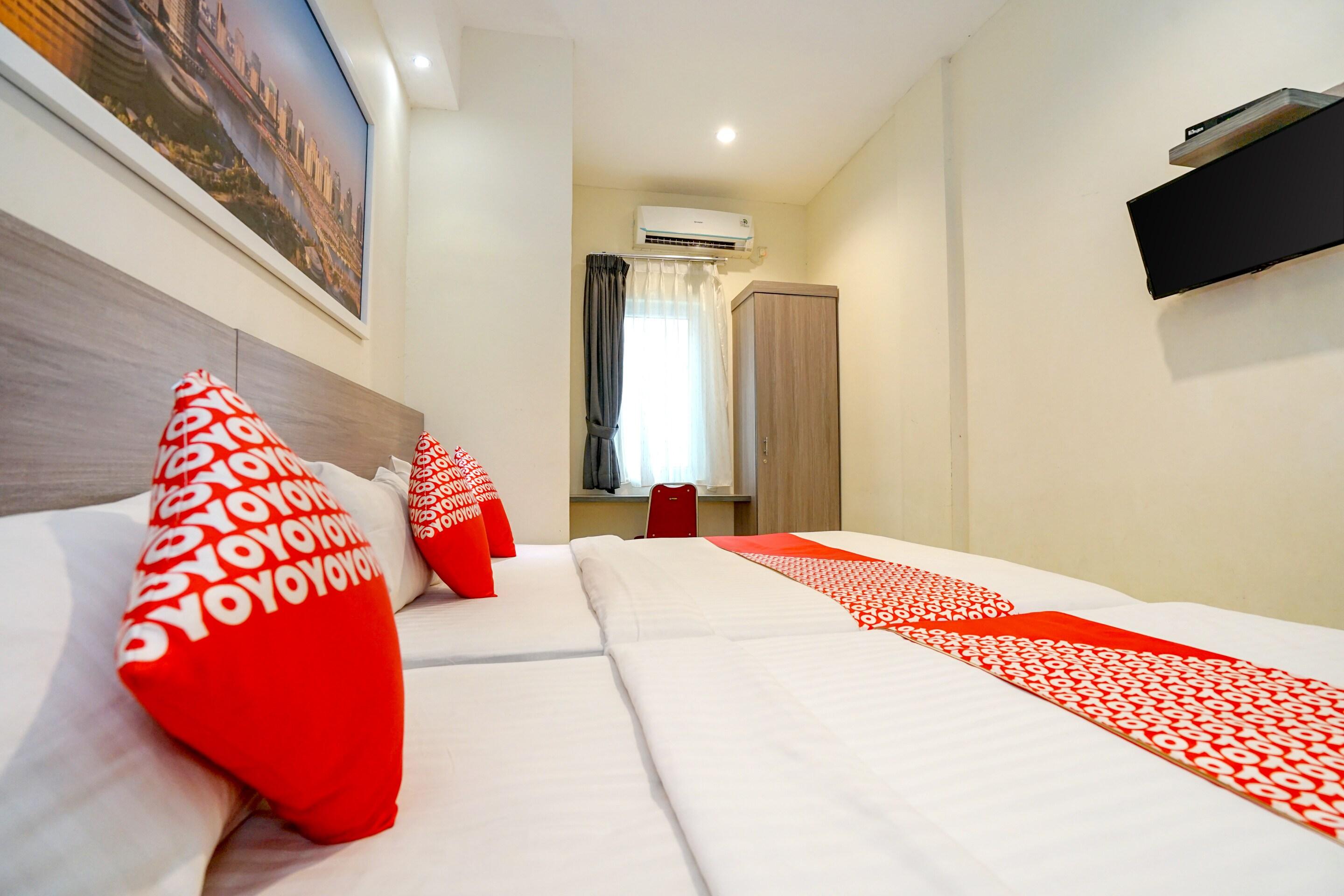 Oyo 251 The Maximus Inn Hotel Palembang Exteriör bild