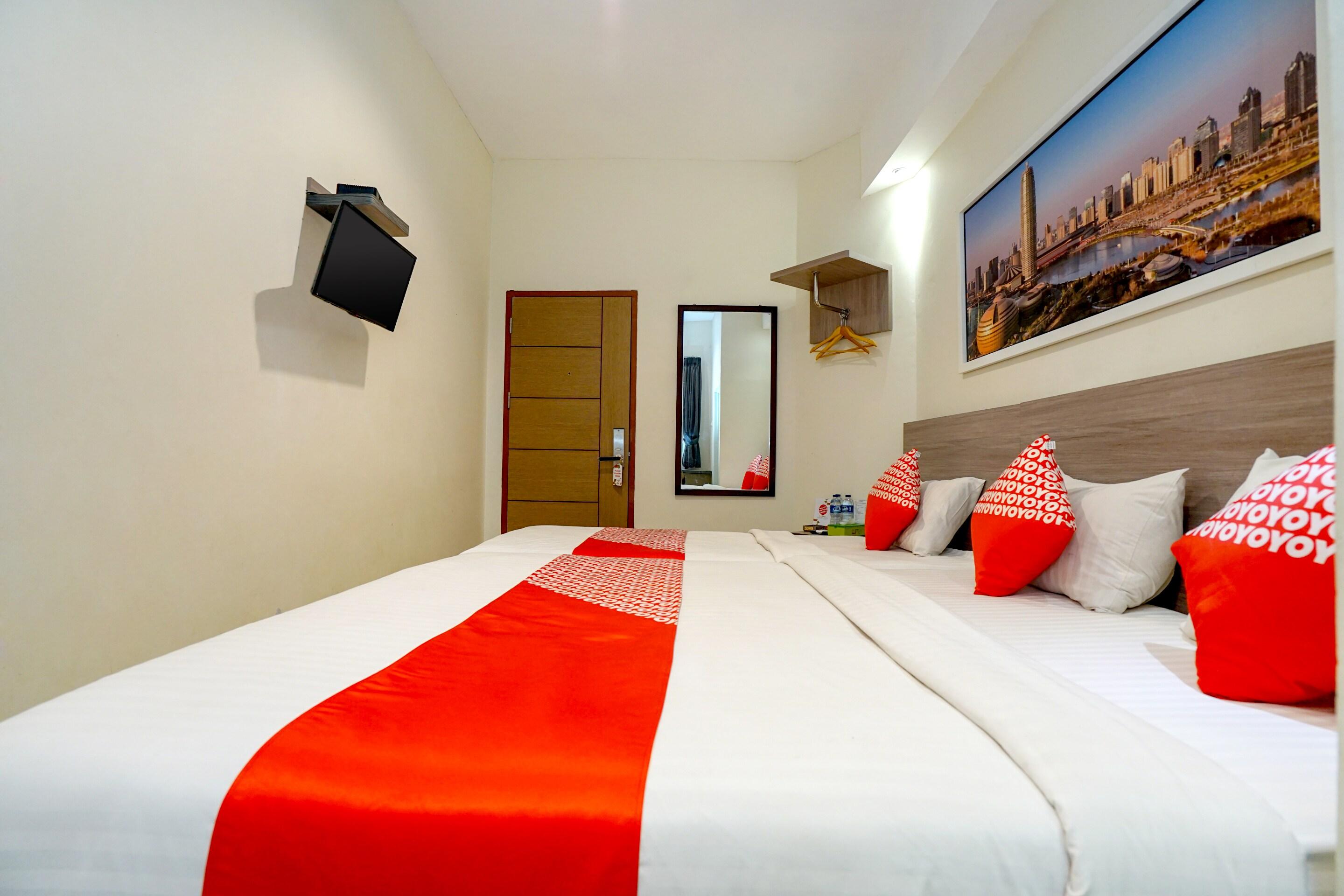 Oyo 251 The Maximus Inn Hotel Palembang Exteriör bild