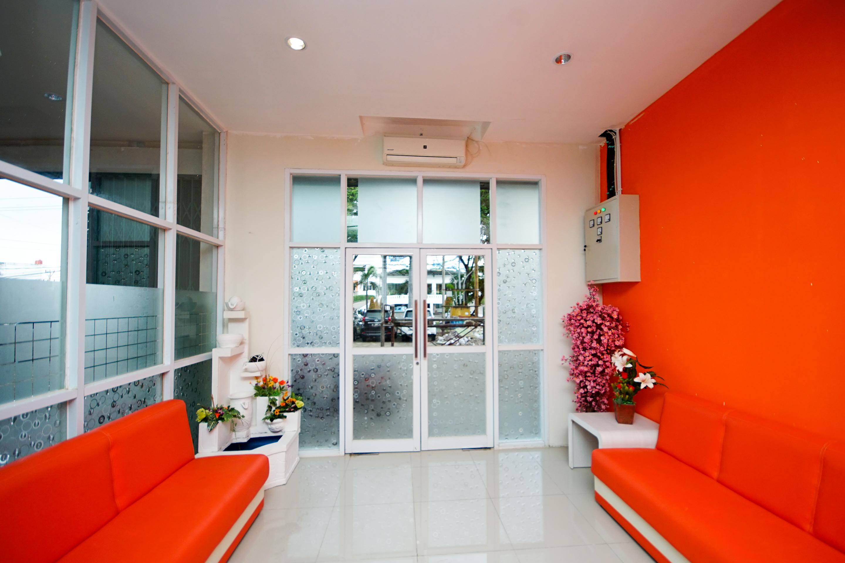 Oyo 251 The Maximus Inn Hotel Palembang Exteriör bild