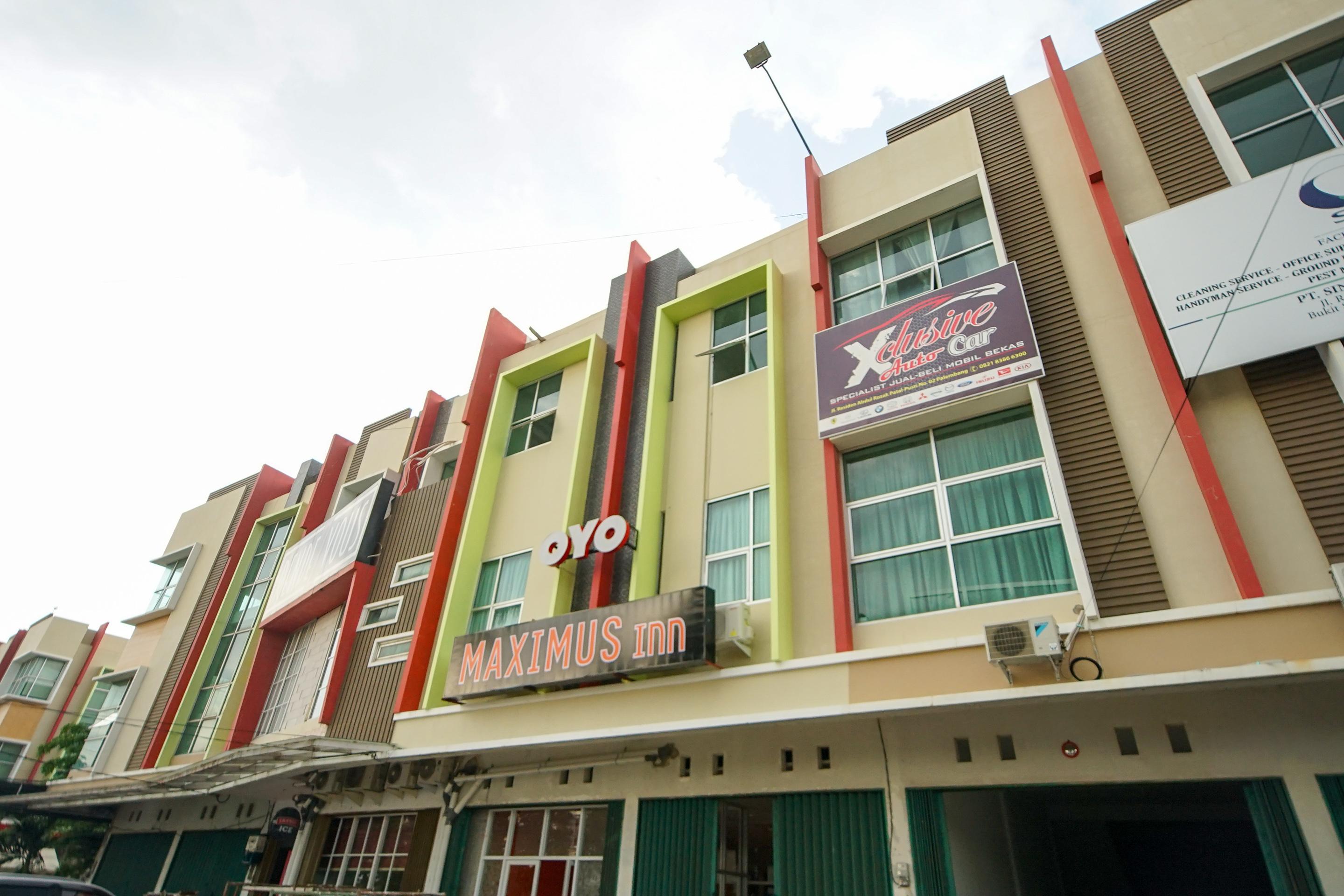 Oyo 251 The Maximus Inn Hotel Palembang Exteriör bild