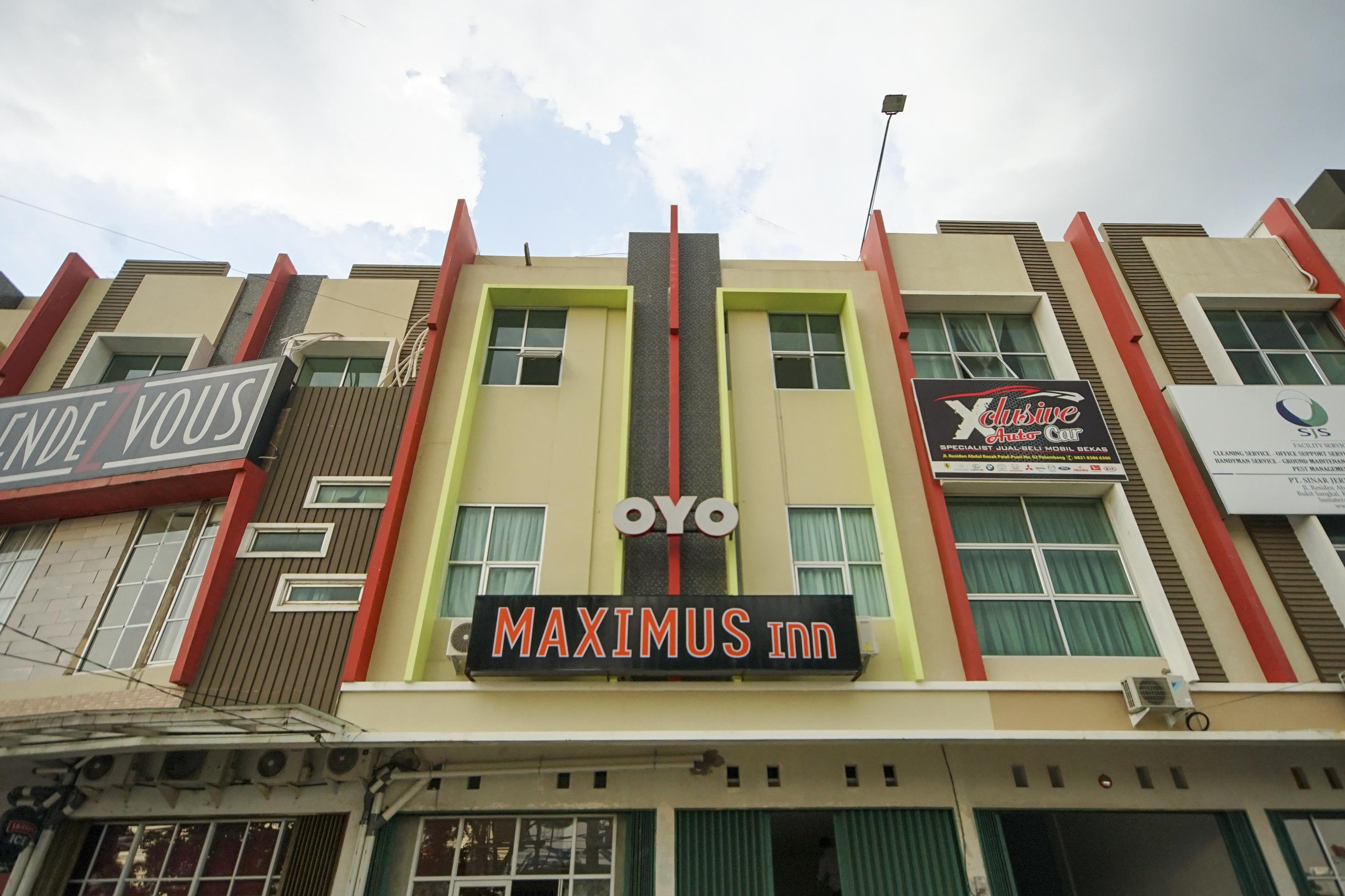 Oyo 251 The Maximus Inn Hotel Palembang Exteriör bild