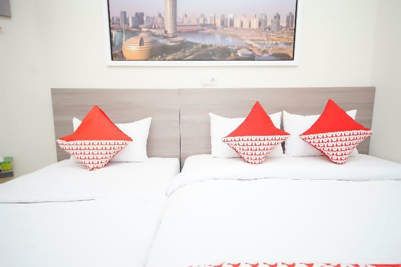 Oyo 251 The Maximus Inn Hotel Palembang Exteriör bild
